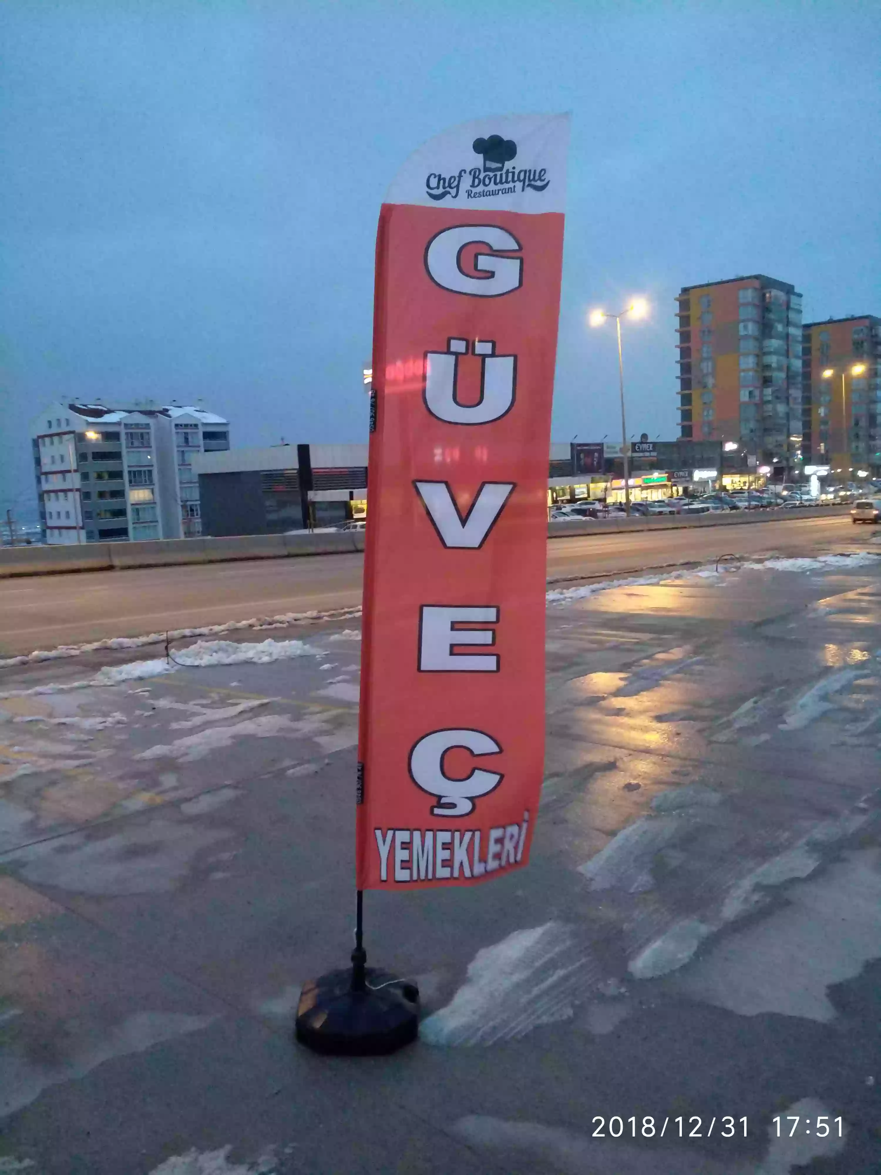 guvec-yemekleri-yelken-bayragi