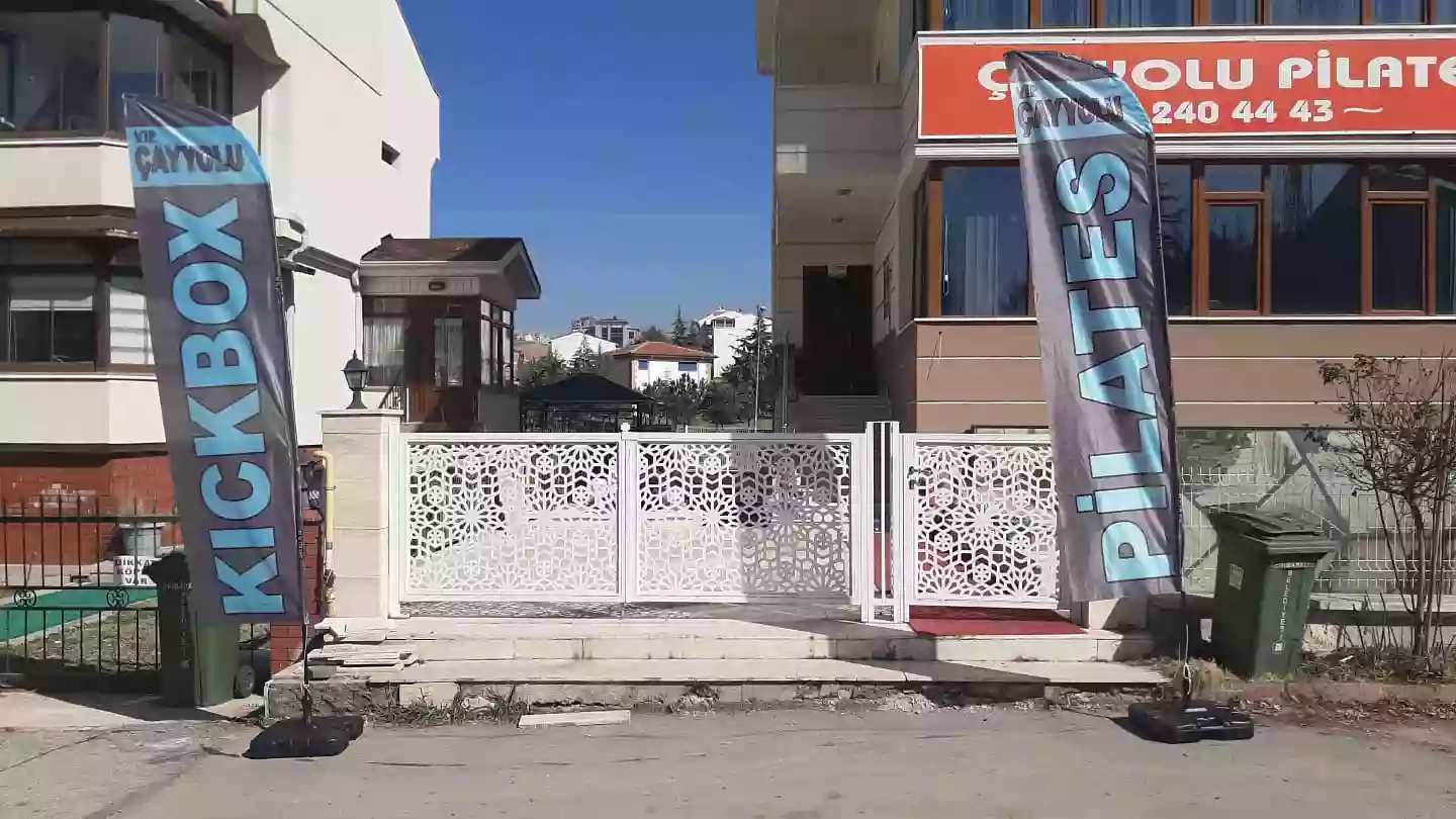 kickbox-yelken-bayragi