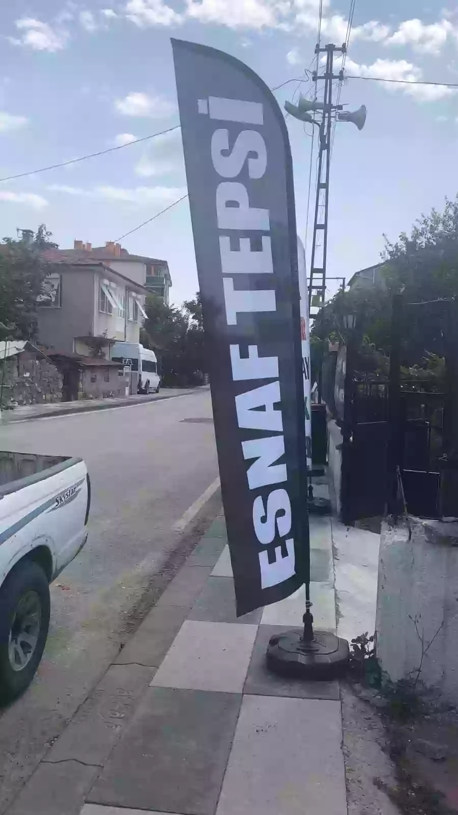 sahurda-acigiz-yelken-bayragi