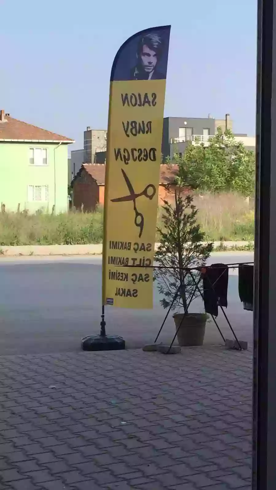 salon-yelken-bayragi